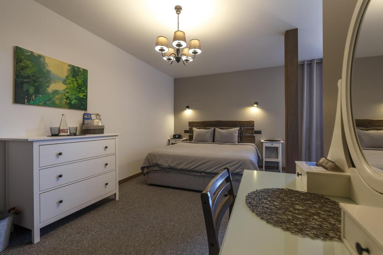 Plavas Hotel Ainazi Ngoại thất bức ảnh